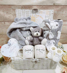 New ''Teddy Bear'' Theme Baby Hamper,  Baby Shower Basket, mugs for parents,  personalised baby gown, New Parents Hamper, Unisex baby gift