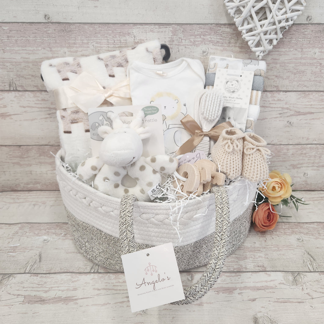 Deluxe ''Baby Giraffe'' baby hamper basket, baby nappy caddy gift, Baby shower gift, Maternity leave gift