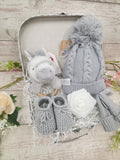 Cute Baby winter  Gift Box, Baby shower hamper in a trunk, Baby boy gift, Baby girl gift, New parents gift, Unisex gift, Pregnancy hamper